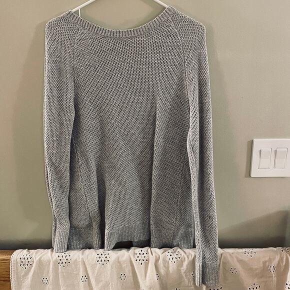 LOFT Thick Gray Knit Long Sleeve Tulip Back  Sweater  Size M - Picture 1 of 4